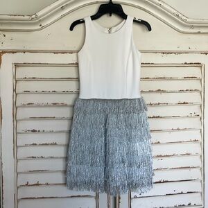 Zoe LTD girls dress. Size 12.
Perfect for the holidays!